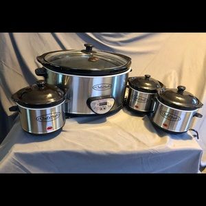 Slow cooker and gravy/sauce bundle